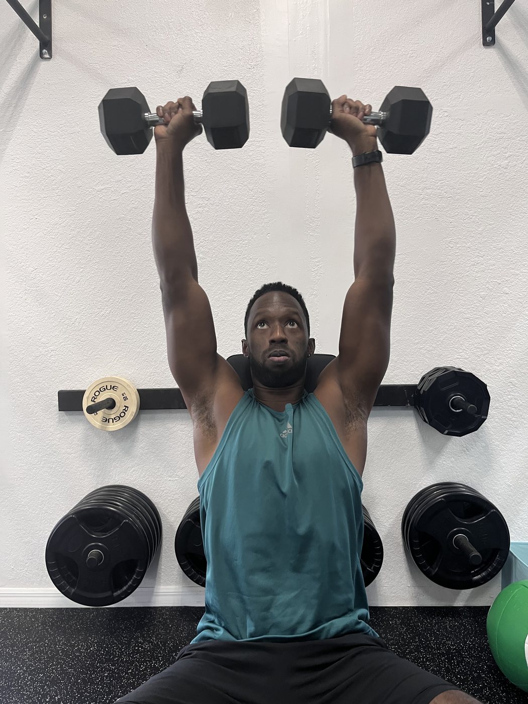 A member training on the 24/7 floor